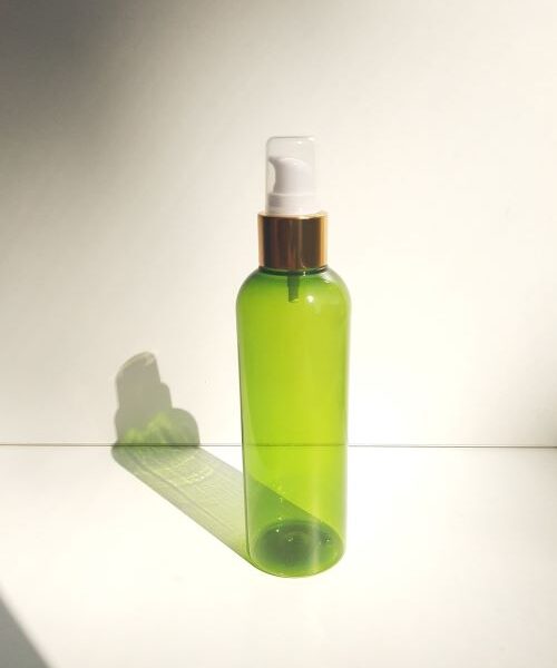 200 ml roheline pudel väikese pumbaga