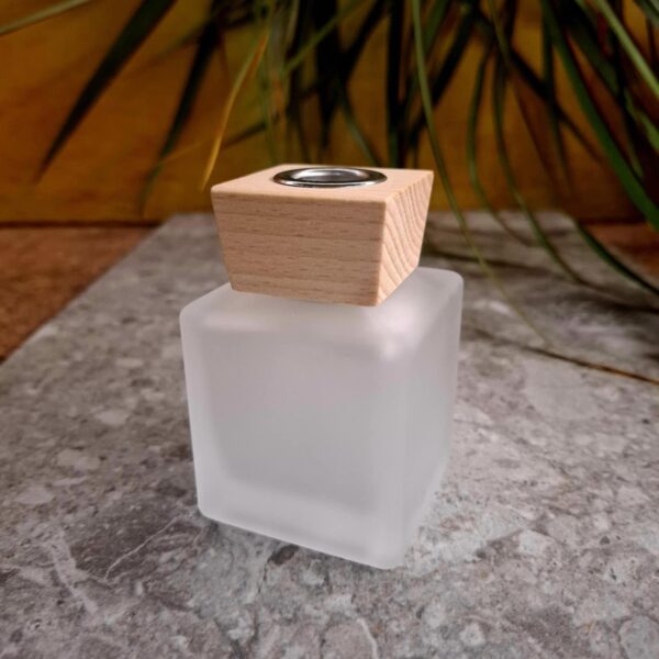 Kodulõhnastaja matt + puukaas 100 ml